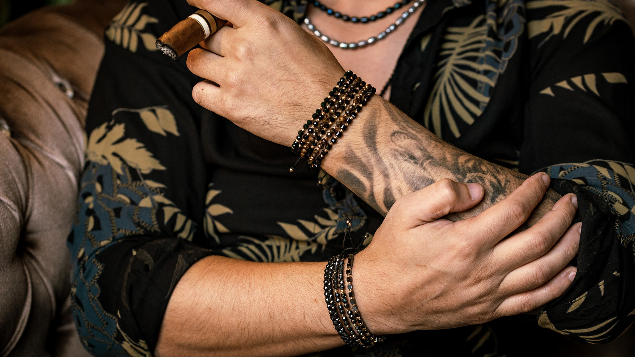 Bratara Pardo realizată cu Lava Stone 4 mm și bile de Aur 585 14K - imagine 8