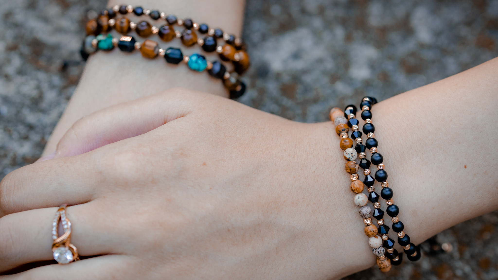 Bratara Pardo realizată cu Lava Stone 4 mm și bile de Aur 585 14K - imagine 6